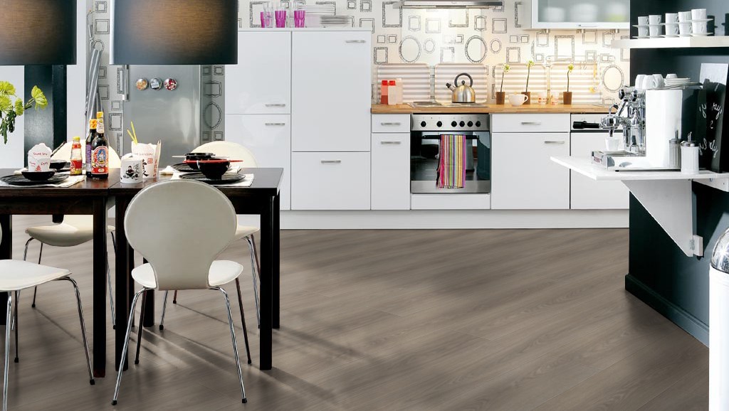 Ламинат Haro Tritty 100 Loft 4V дуб античный серый 535368 фото в интерьере